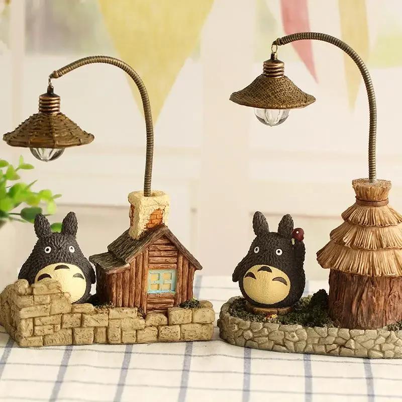 Créativité LED lampe de bureau Anime Totoro dessin animé avec ampoules veilleuse pour chambre chevet