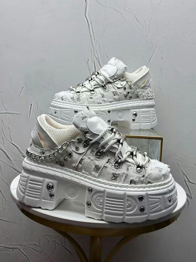 2025 été nouveaux hommes style punk plate-forme rehaussant niche personnalité frit rue mode papa cha