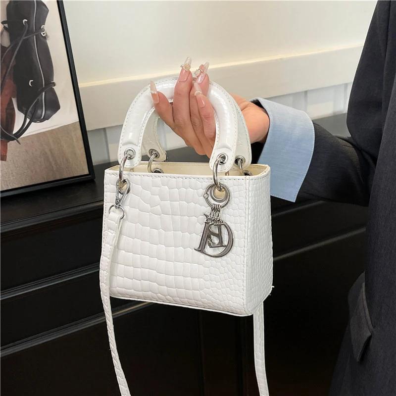 Sac à bandoulière élégant en cuir pour femme, sac à main de luxe de créateur, sac fourre-tout classi