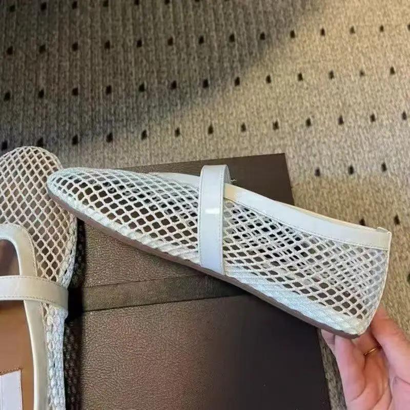 Sandales en cuir respirantes pour femmes, style français, à semelle plate, ajourées, type Mary Jane,