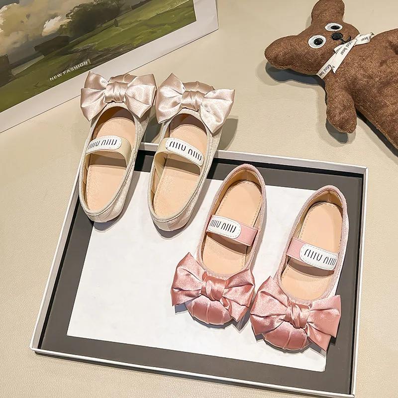 Sandales plates ajourées pour bébés filles, modèle 2026, décontractées, souples, avec nœud fantaisie