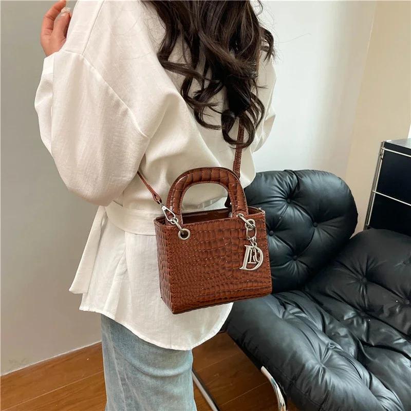 Sac à bandoulière élégant en cuir pour femme, sac à main de luxe de créateur, sac fourre-tout classi