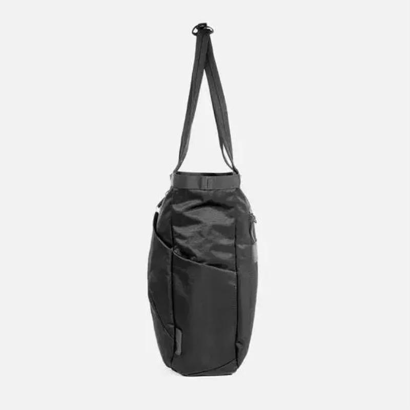 Go Tote 2 est simple, léger et facile à transporter. Sac fourre-tout de grande capacité, sac de rang