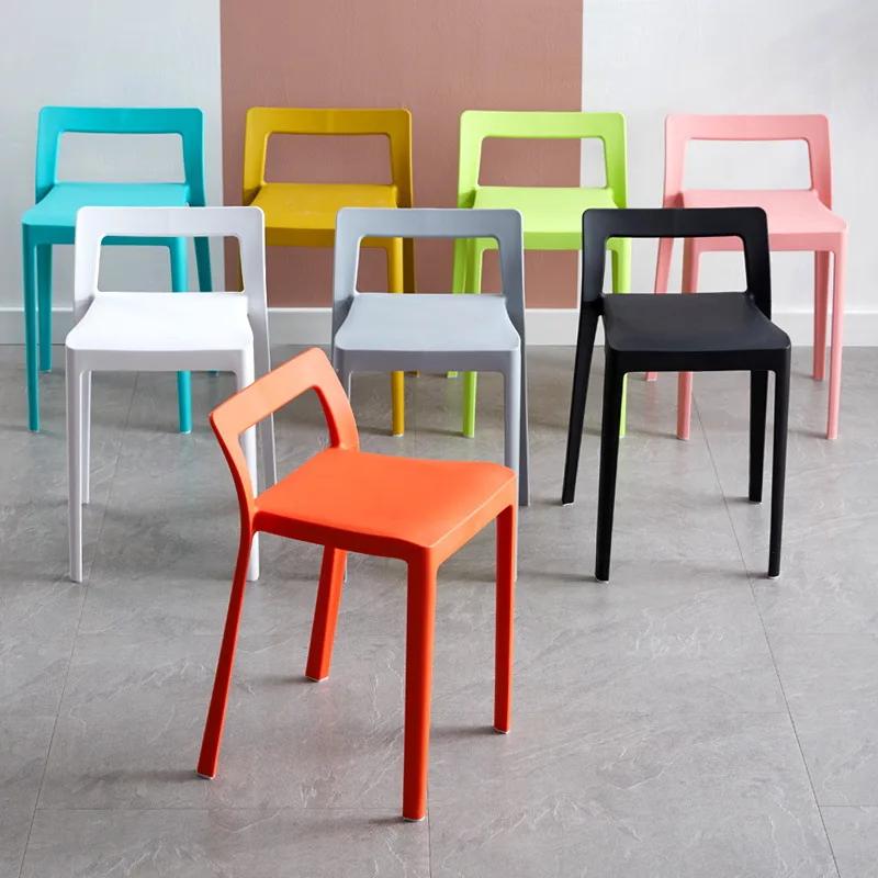 Chaises de Salle à Manger en Plastique pour Adulte, Simple, à Piste Haute, avec Dossier Évidé, pour 
