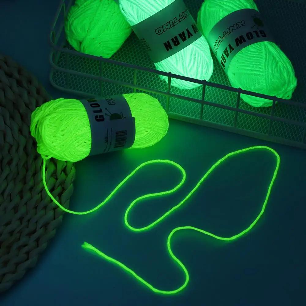 Nouveau fil fonctionnel qui brille dans la nuit, fil épais lumineux en Polyester