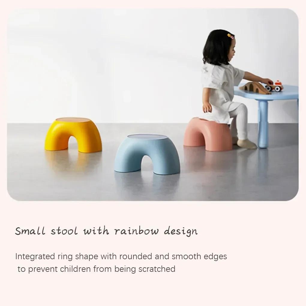 Tabouret en plastique en forme d'arc-en-ciel, repose-pieds de sécurité pour enfants, siège pour salo