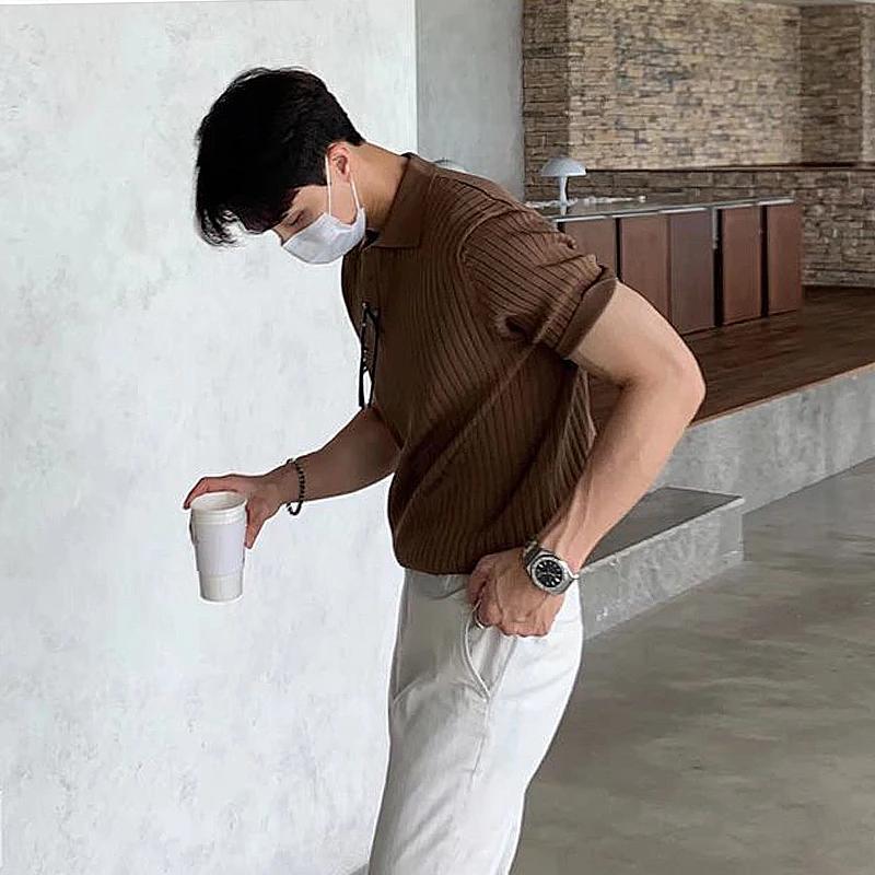 Vêtements d'été pour hommes rétro tricot revers rayé Polo couleur unie à manches courtes mode léger 