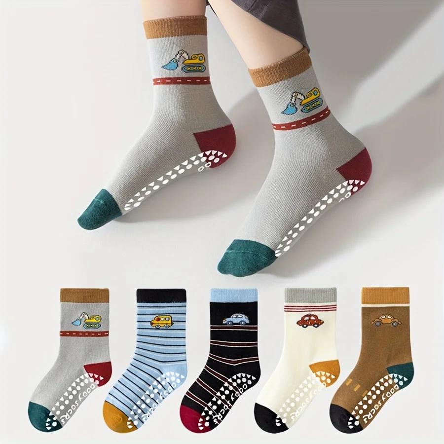 5 paires de chaussettes de sol pour enfants avec rayures de dessin animé et motifs de voiture, point
