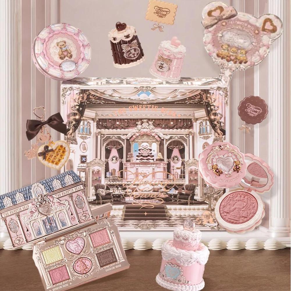 Flower Knows SWEETIE BEAR Boîte de maquillage coffret cadeau tout en un parfum miroitant ombre à pau
