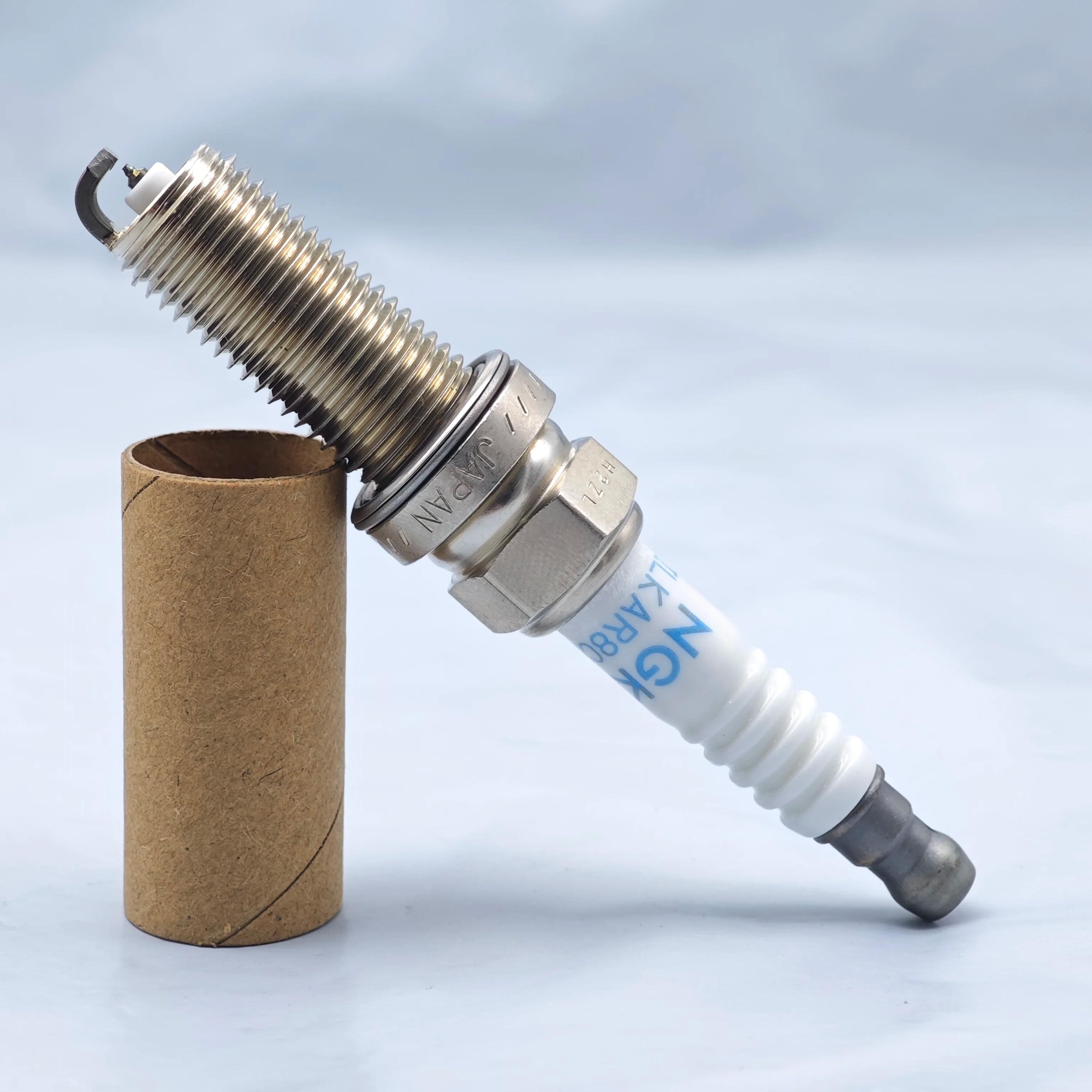 Bougie d'allumage d'origine NGK Iridium, SILKAR8C6DS 96372, adaptée pour MASERATI GHIBLI III 3.0, LE