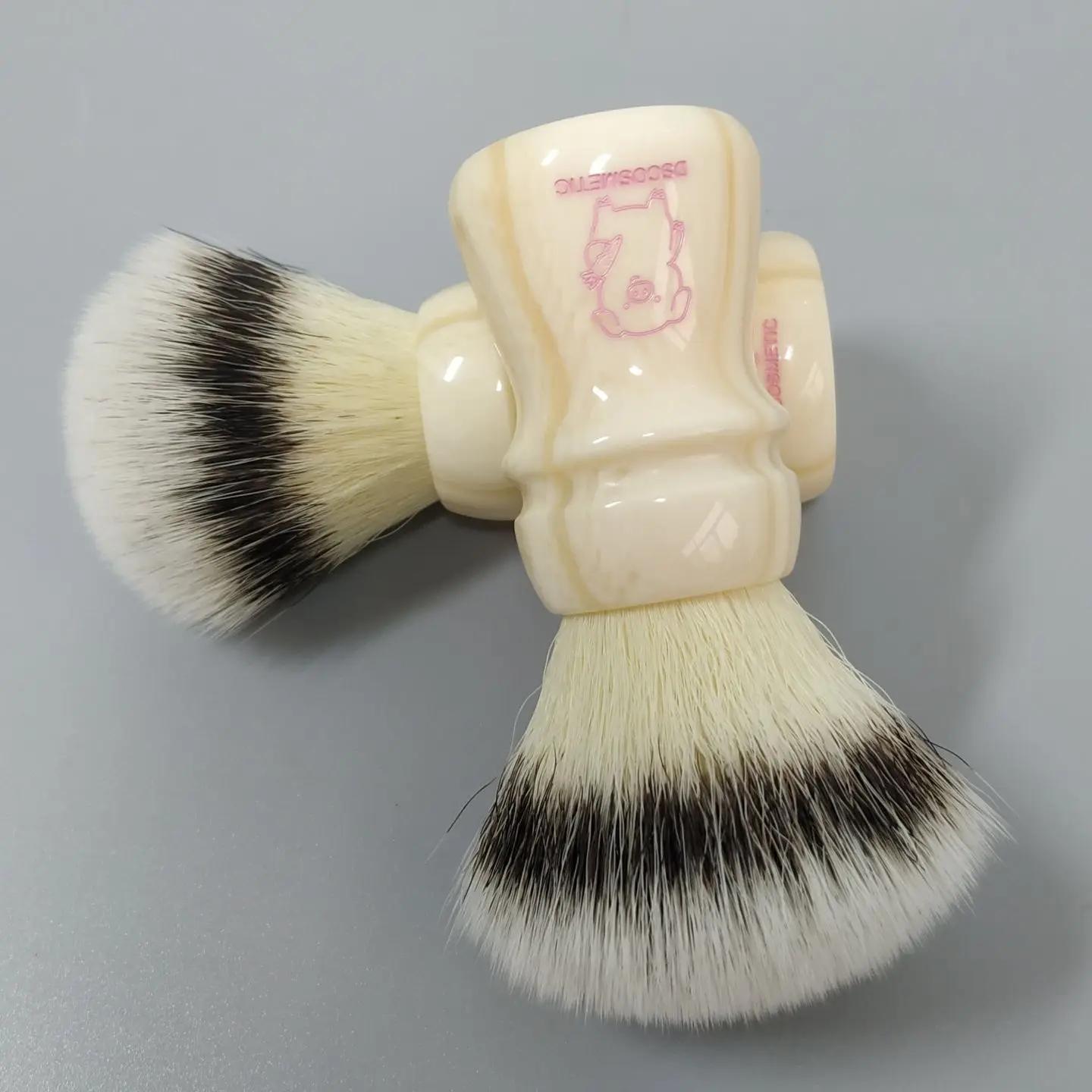 Dscosmetic Pink Piggy CN6 poils synthétiques avec manche en résine pour le rasage humide des hommes