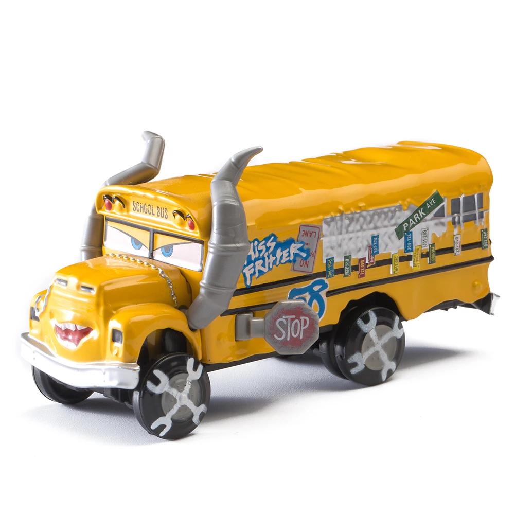 Voitures Disney Pixar voitures foudre McQueen rhapsody matador bulldozer camion Mater moissonneuse 1