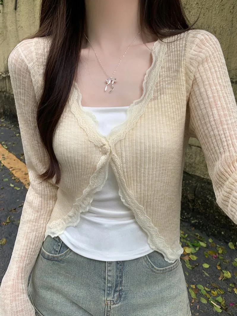 Cardigan en tricot côtelé pour femmes, garniture en dentelle, un bouton, manches longues, haut court