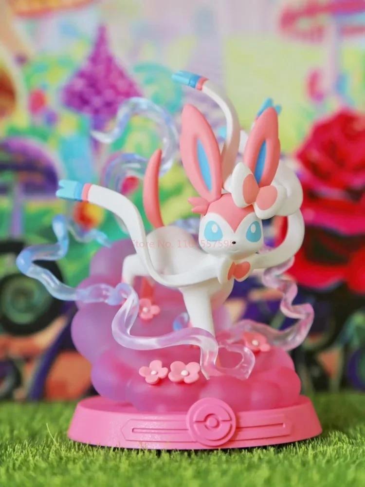 Anime Pokemon funisme aventure Eevee costume de famille boîte aveugle Jolteon Sylveon figurine Colle