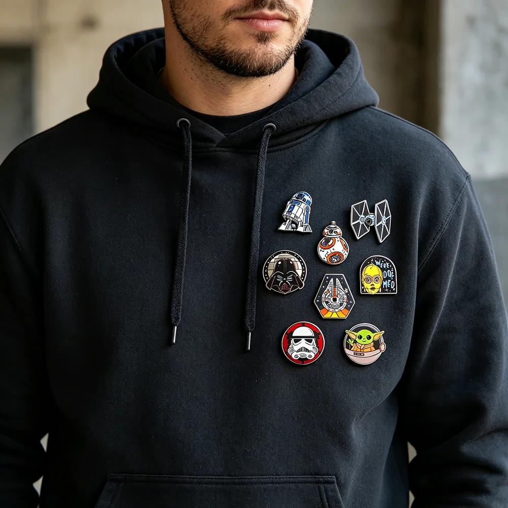 Ensemble de 8 épingles à revers en émail Star Wars - R2-D2 BB8 Darth Vader Personnages de dessins an