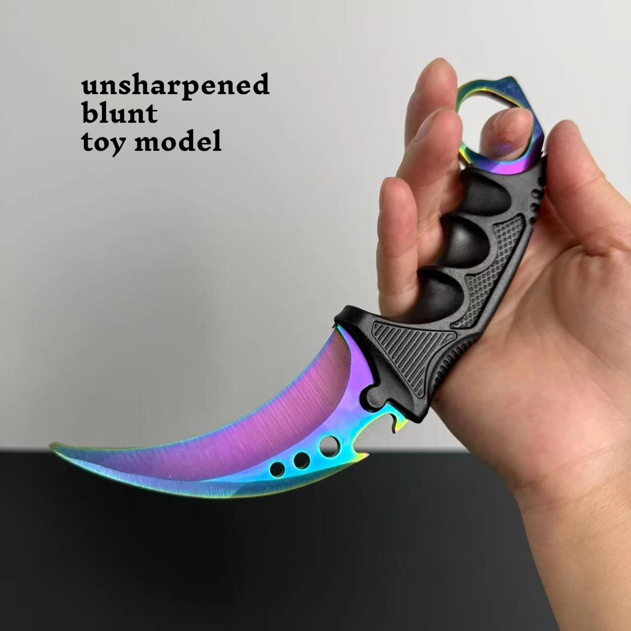 10 styles de Karambit en métal avec gaine en plastique, accessoires de jeu, couteaux à griffes color