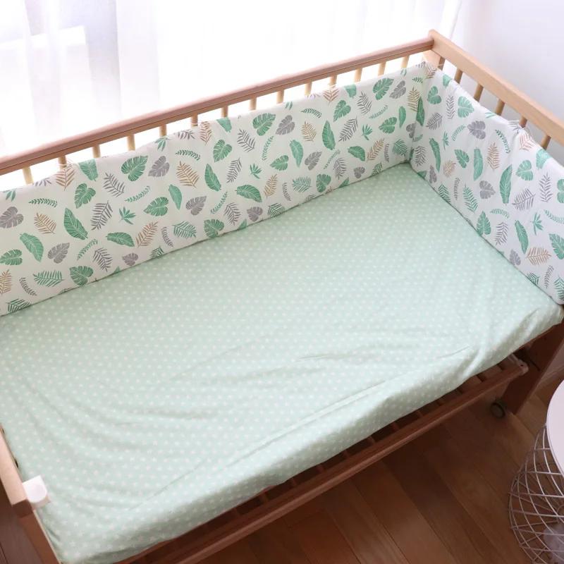 Pare-chocs de lit bébé épais et doux - Protection de berceau détachable et personnalisable pour chambre d'enfant