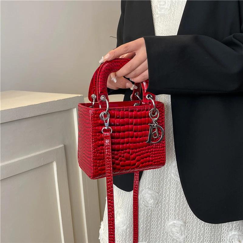 Sac à bandoulière élégant en cuir pour femme, sac à main de luxe de créateur, sac fourre-tout classi