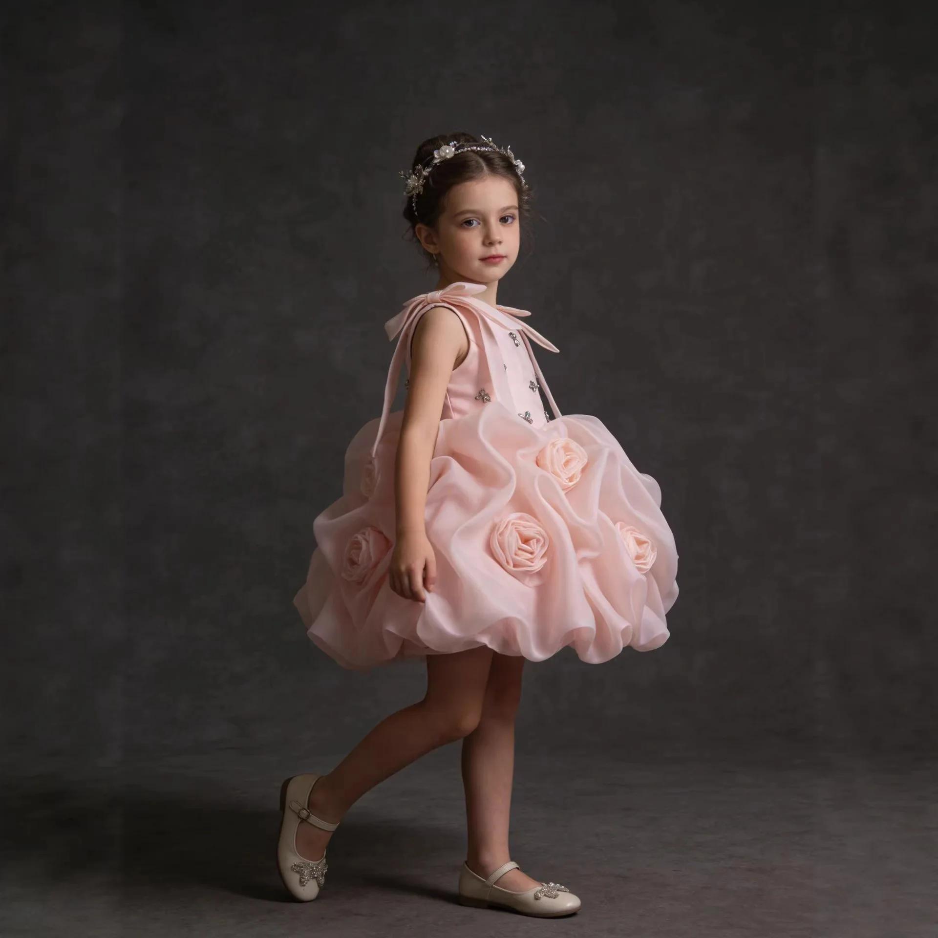 Robe de princesse pour filles, style européen et américain, nouvelle collection 2026, en satin, avec