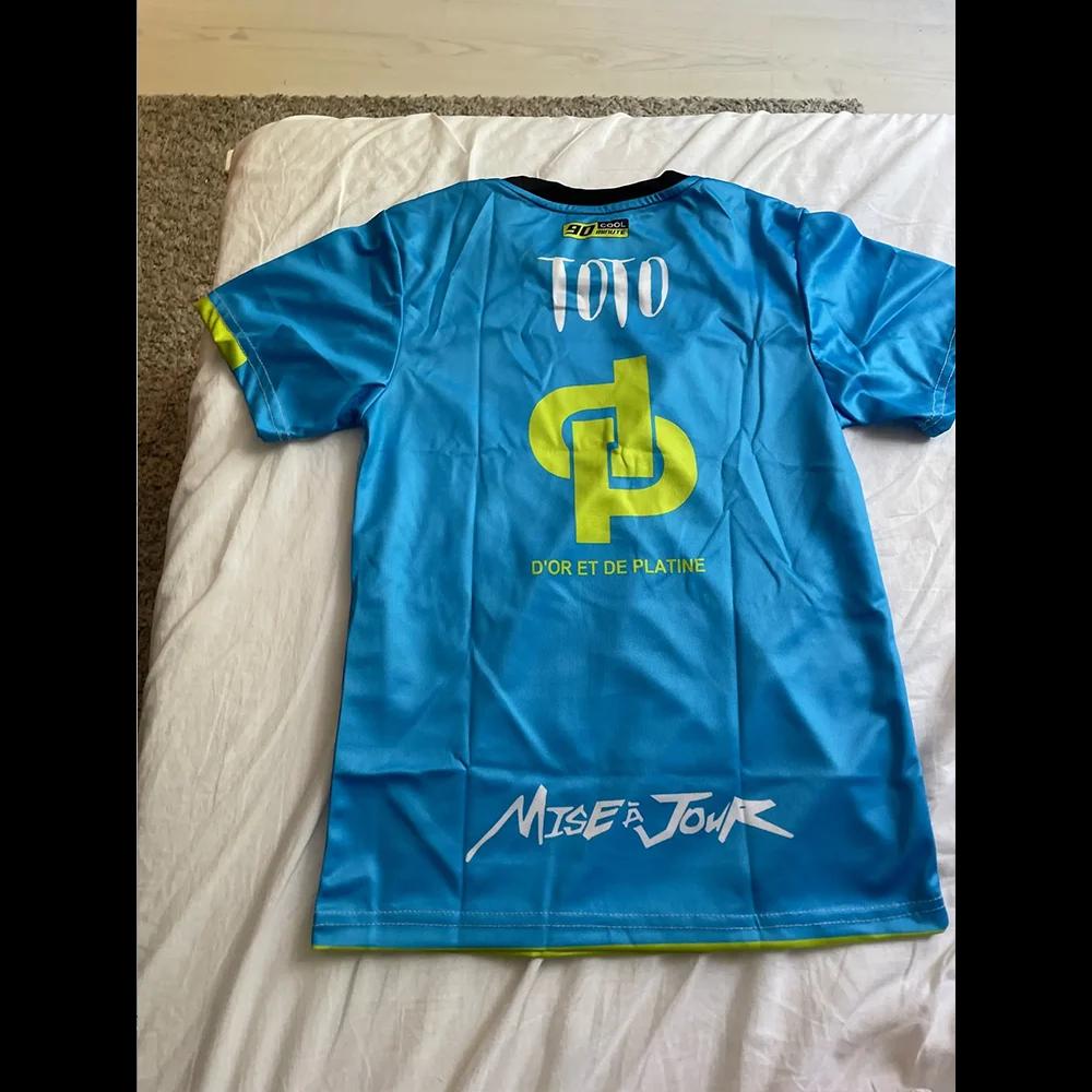 Nouveau Maillot JUL T-shirt été jeunesse respirant et séchage rapide formation Football chemises uni