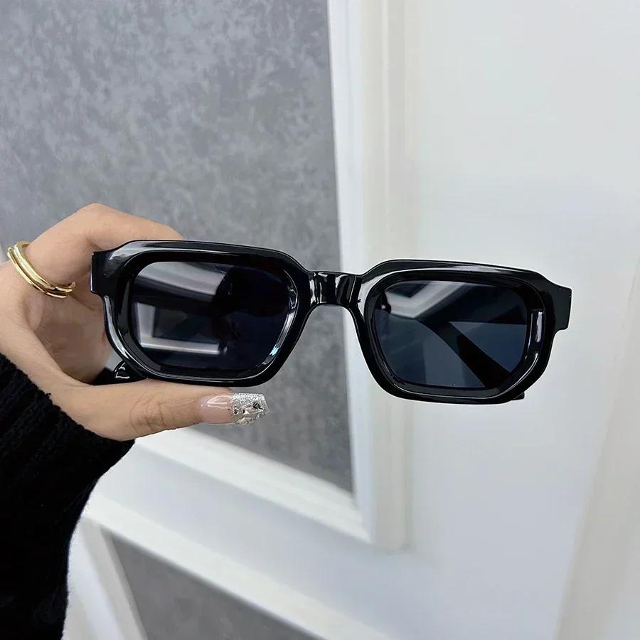 Luxueux Rectangle lunettes de soleil femmes hommes marque de mode concepteur décontracté lunettes de
