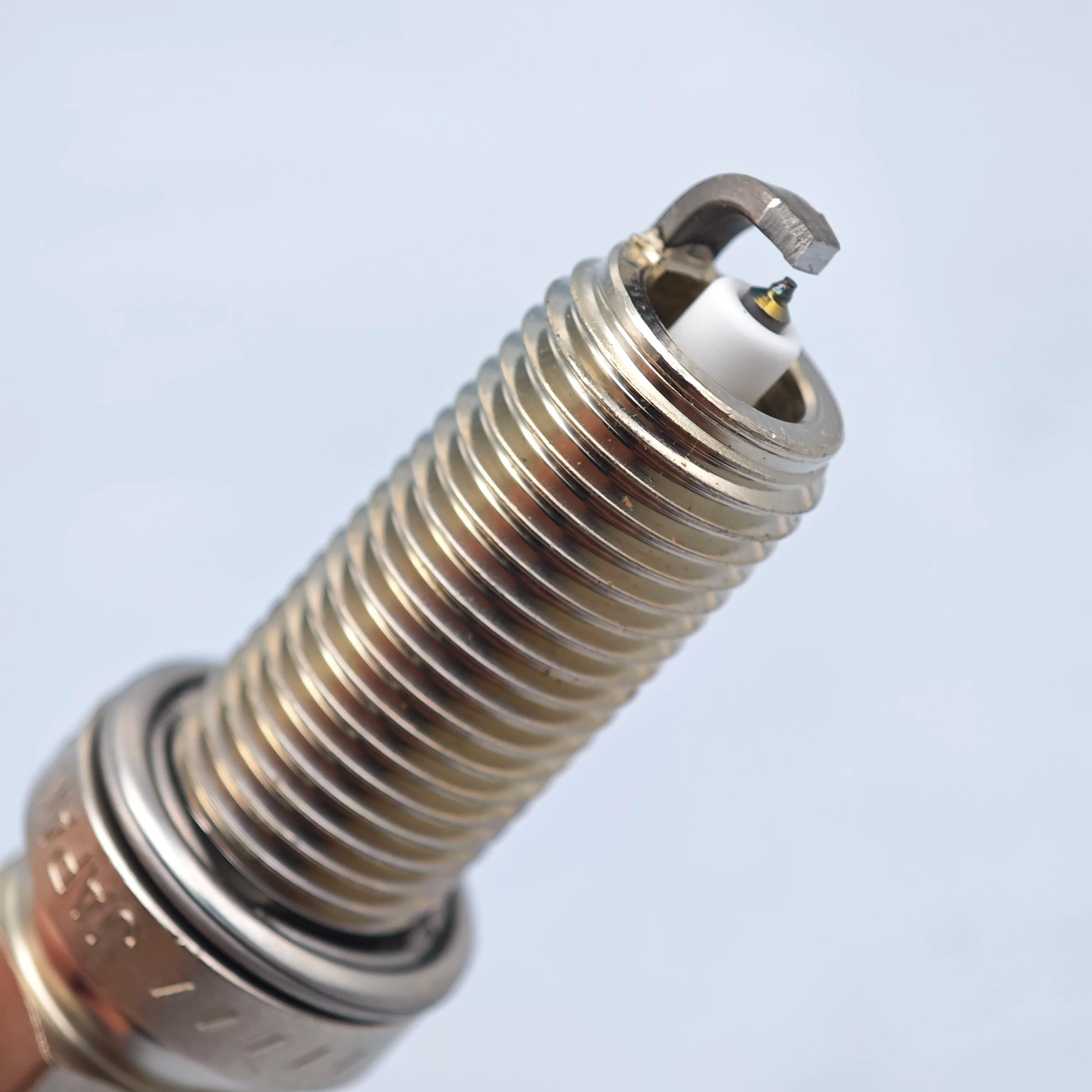 Bougie d'allumage d'origine NGK Iridium, SILKAR8C6DS 96372, adaptée pour MASERATI GHIBLI III 3.0, LE