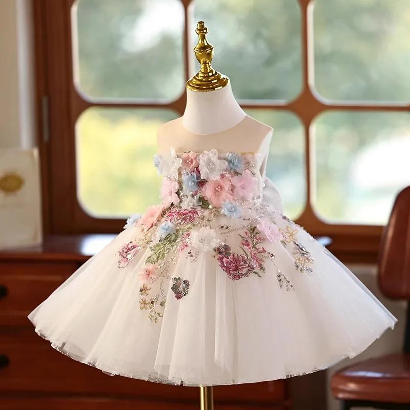 Robe courte blanche pour filles, robe à pétales Mori, petit hôte, spectacle de fleurs, gaze légère d