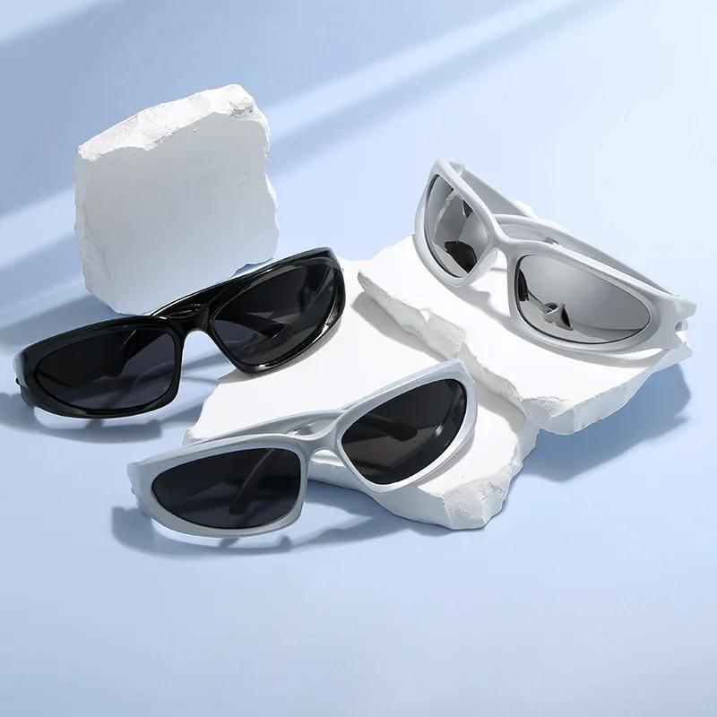 Nouveauté lunettes de soleil populaires pour femmes lunettes de soleil Punk lunettes de soleil ovale