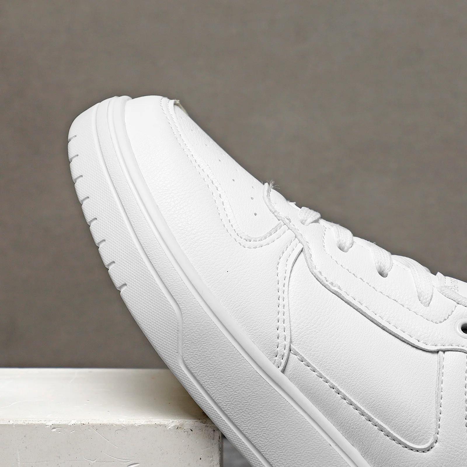 Chaussures de skateboard légères pour femmes, baskets de sport blanches et noires