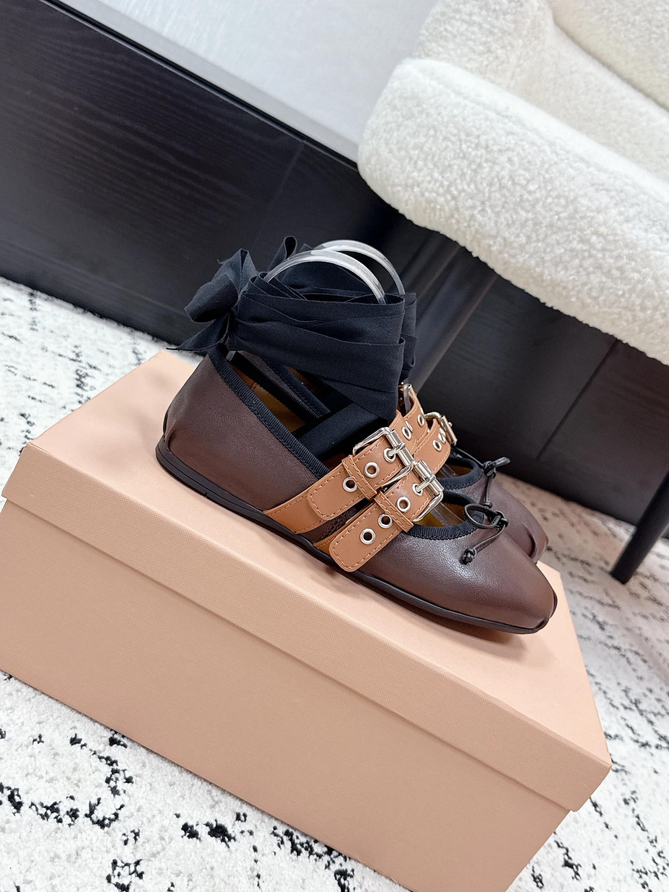 Ballerines de créateur pour femmes en cuir d'agneau, bout rond, style Mary Jane, meilleure qualité, 