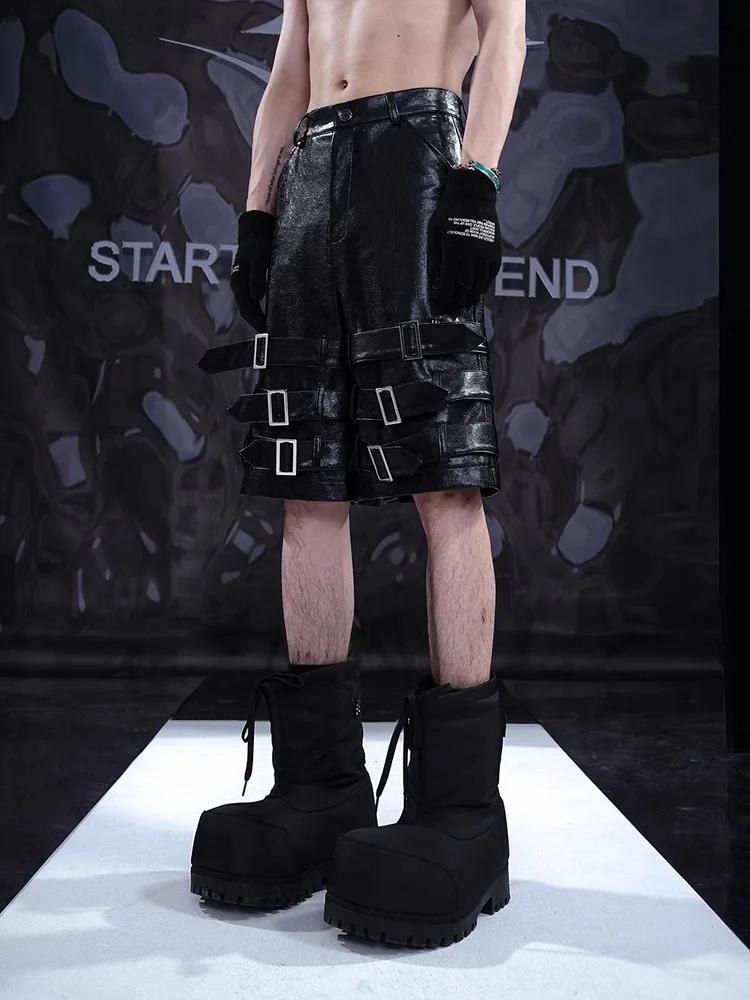 Mauroicardi printemps été noir Pu cuir Shorts pour hommes avec de nombreuses ceintures hommes avec t