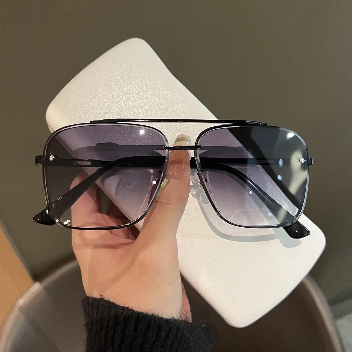 Lunettes de soleil Punk à grande monture en métal pour hommes et femmes, lunettes de conduite Cool, 