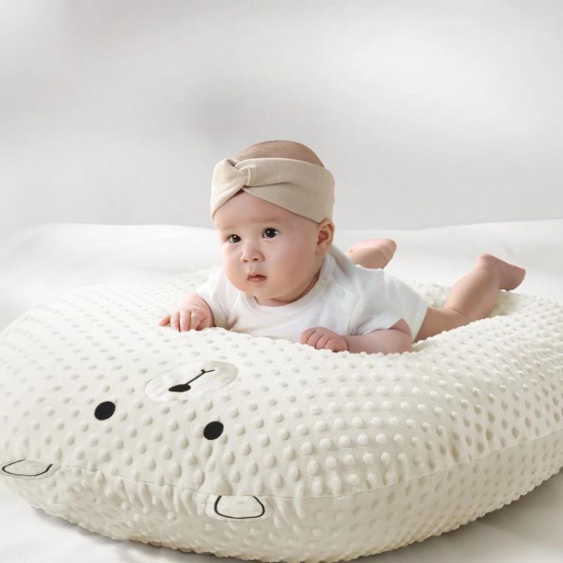 Coussin de pente Anti-crachat pour bébé, nouveau-né couché, oreiller d'allaitement, outil magique, l