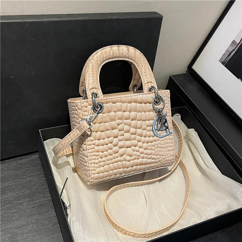 Sac à bandoulière élégant en cuir pour femme, sac à main de luxe de créateur, sac fourre-tout classi