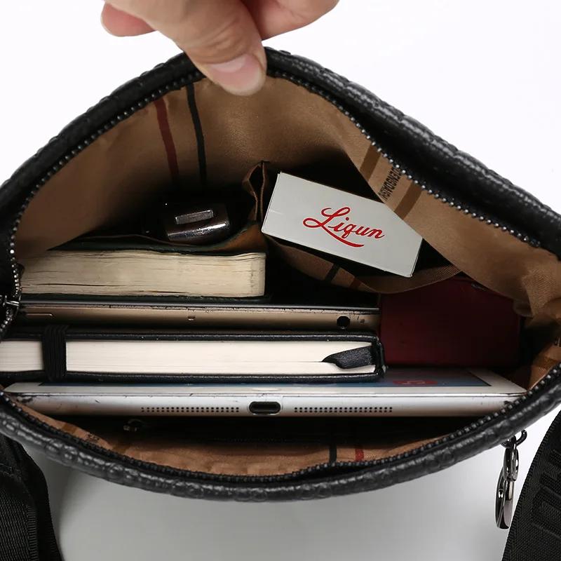 Sac à bandoulière simple pour hommes, petit sac carré en relief pour voyage d'affaires, sac à dos de