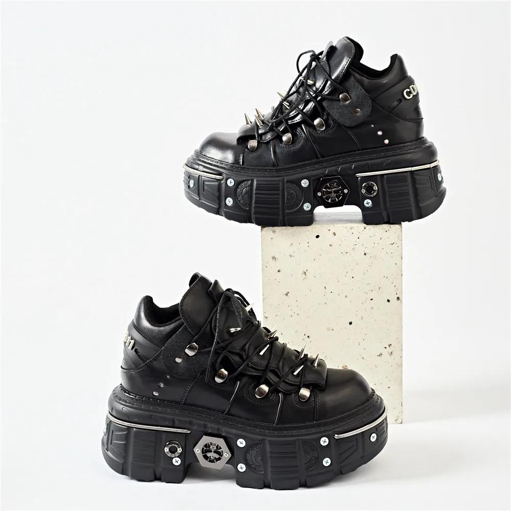 Punk femmes à lacets cheville Botas Mujer 2025 Rivet métal décoration bout rond fond épais bottes fe