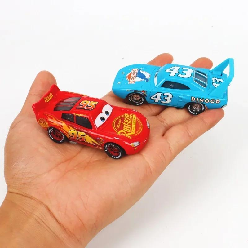 Disney Pixar voitures jouets course foudre McQueen Jackson tempête le roi Mater 1:55 moulé sous pres