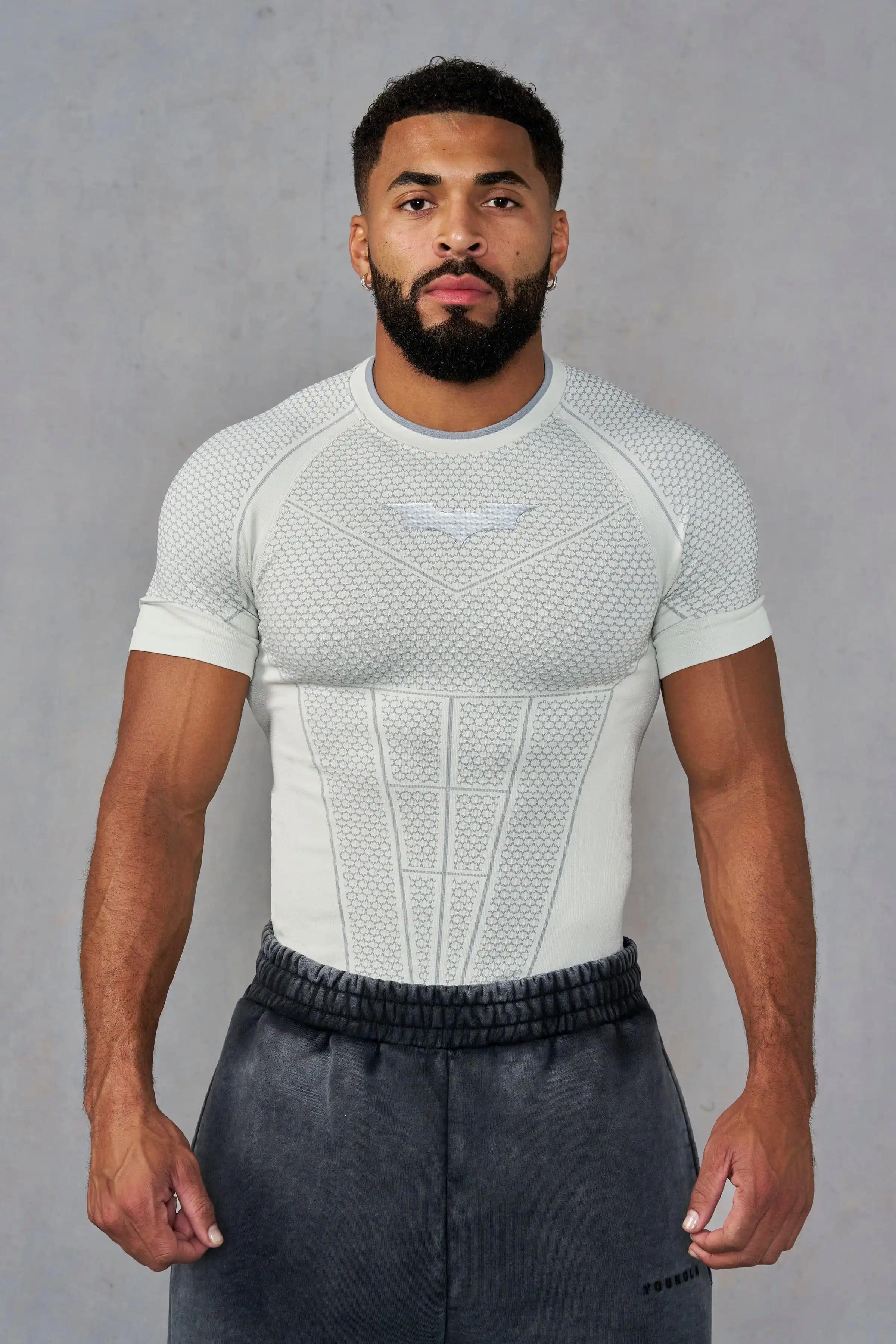 Sensation de glace et séchage rapide! T-shirt de sport moulant d'été pour hommes, chemise spéciale à