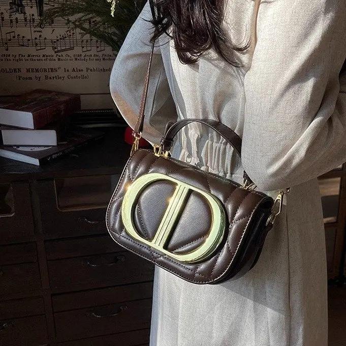 Sac à langer de luxe chic pour femme, grande capacité, sac fourre-tout élégant en cuir, sac à bandou