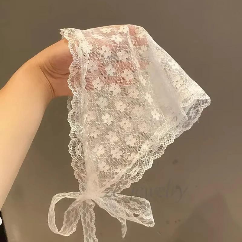 Dentelle fleur tempérament élégant dentelle femmes fleur blanc doux Triangle écharpe mince ruban res