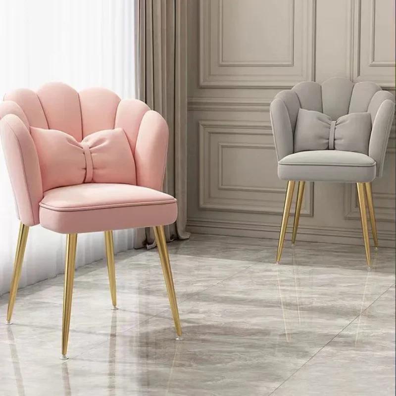 Chaise de maquillage féminine, tabouret de dressing simple, dossier luxueux, chaise à pétales, chais