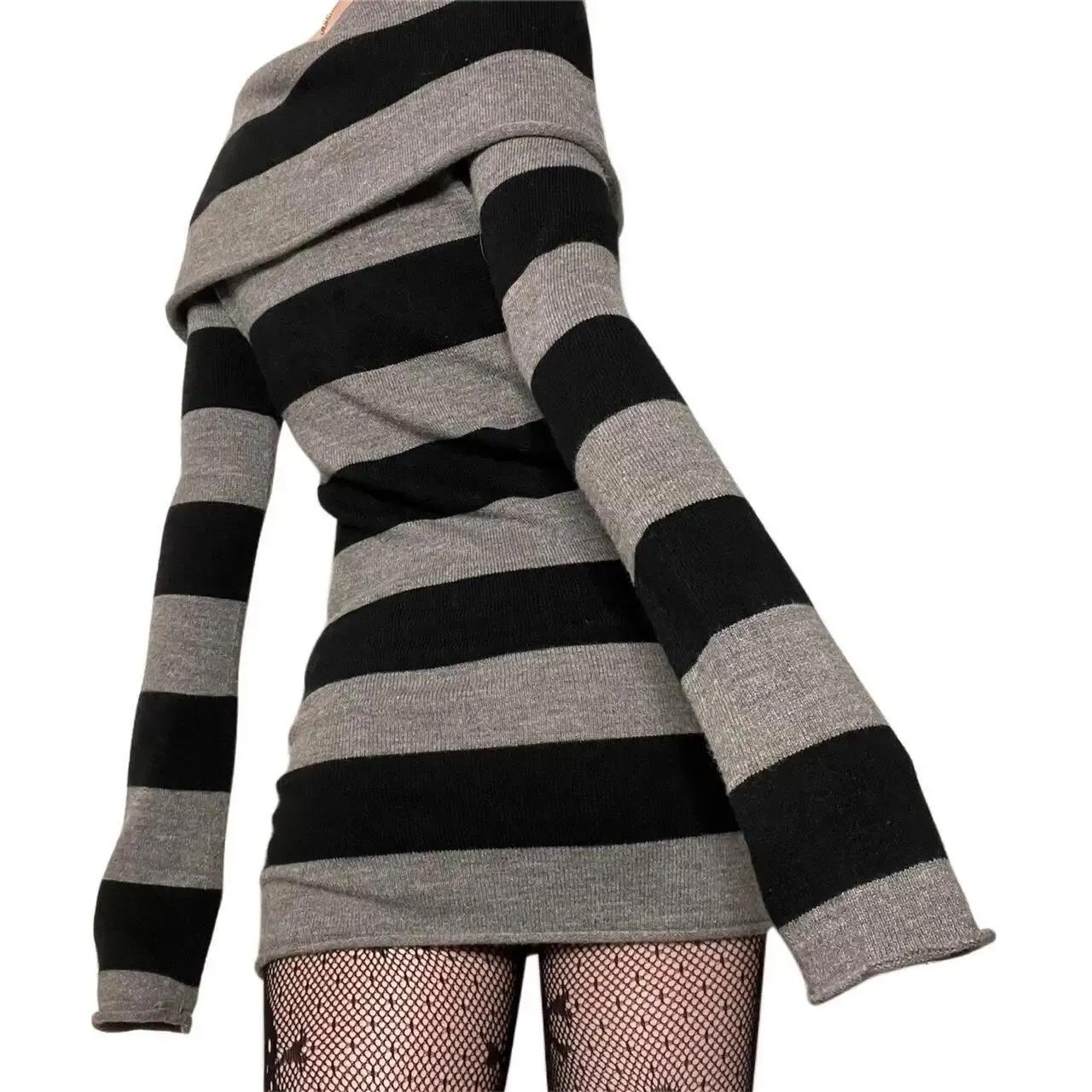 Mini robe moulante rayée pour femmes, col bateau, épaules dénudées, manches longues, courte, envelop