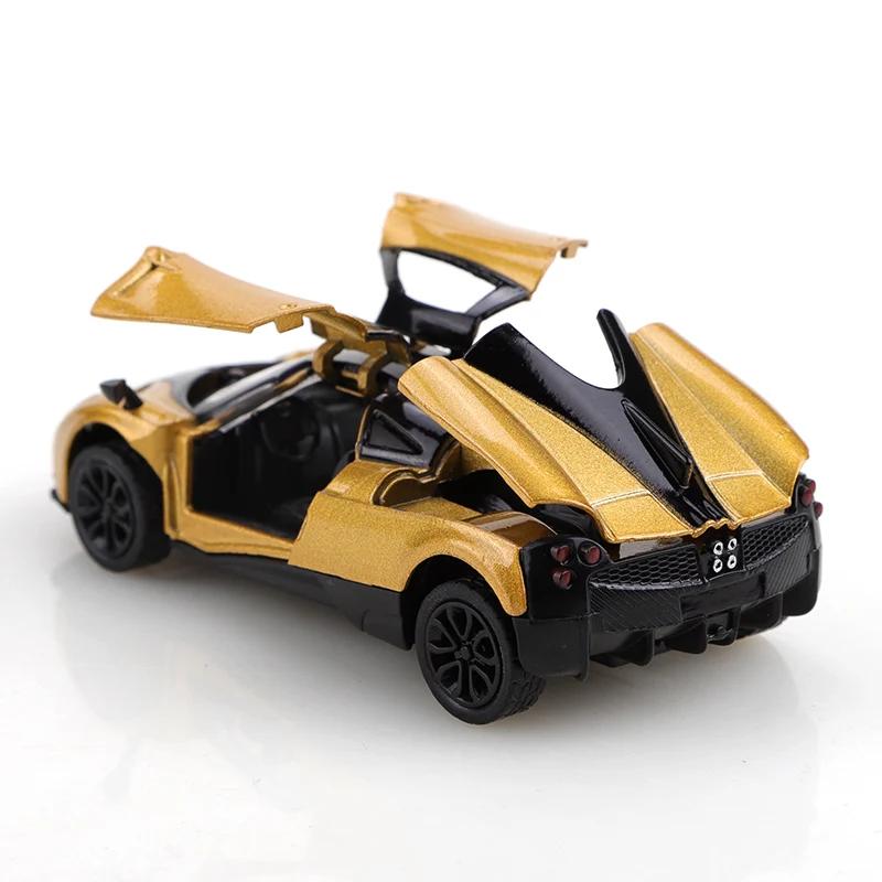 (Bagged) Voiture de course à rappel doré à l'échelle 1/43, métal moulé sous pression, trois portes q