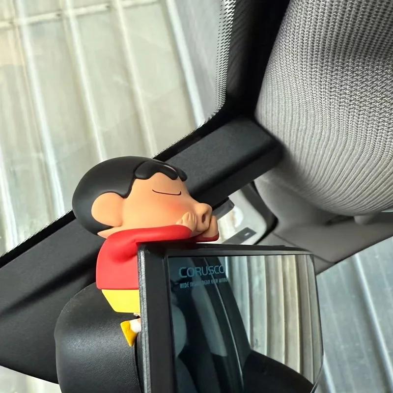 Kucikuji Original Crayon Shin Chan boîtes aveugles jouets figurines Kawaii modèle d'anime téléphone 