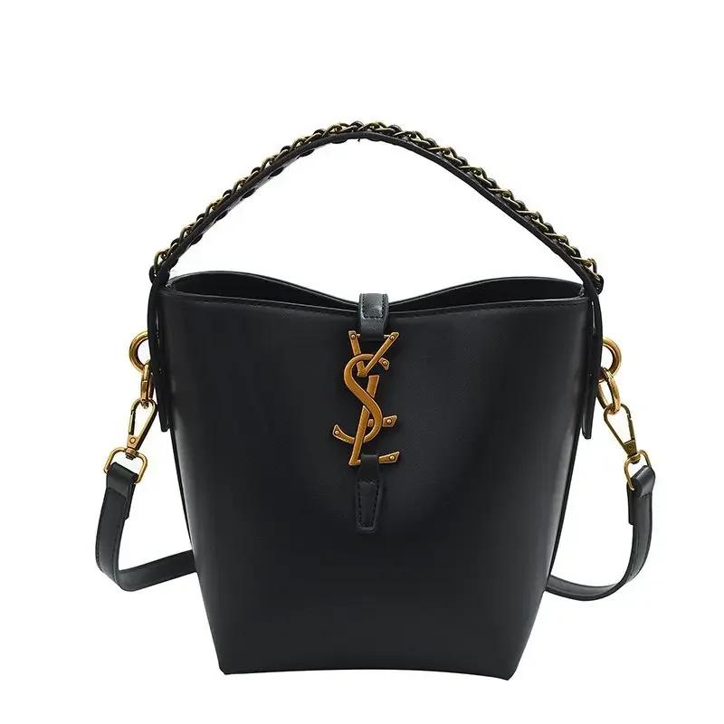 Nouvel Arrivage Sac Seau Tendance Femme Été 2026, Style Niche Luxe Léger, Sac Bandoulière Messager T
