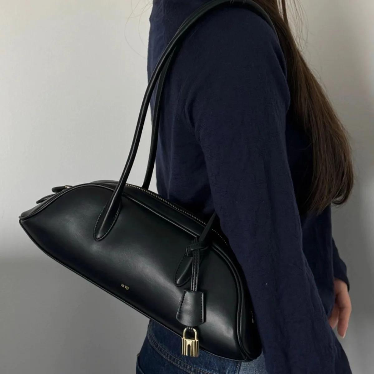 JW PEI 2026 Nouveau Style Zora Sac Bowling Sac Boston pour Femme Sac Baguette à Porter sous le Bras 