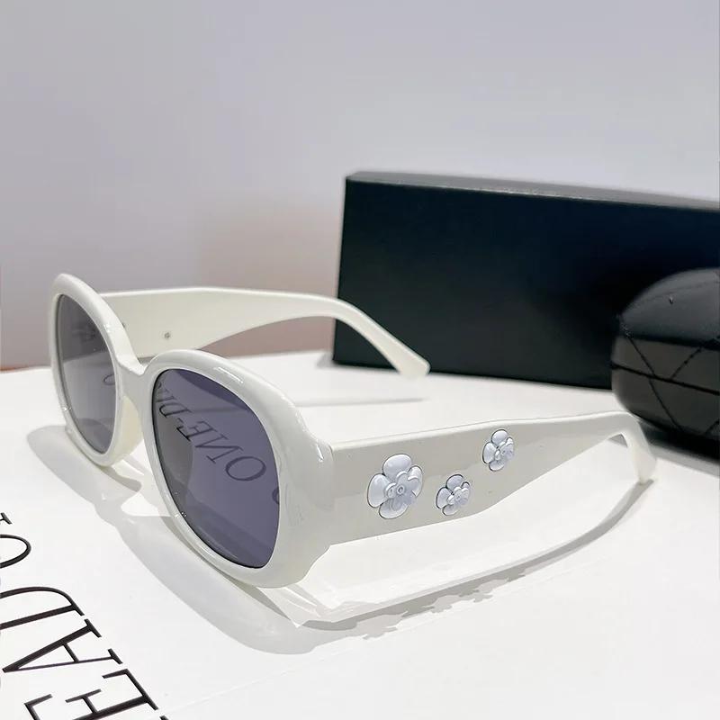 Nouvelles Lunettes de Soleil Ovales Vintage Camélia pour Femme UV400, Élégantes, Petites, Amincissan
