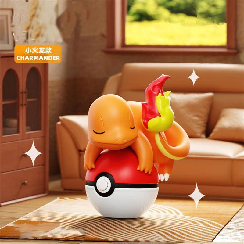 Authentique Pok é mon Pok é Ball veilleuse poupée à la main Pikachu CHARMANDER poupée modèle ornemen