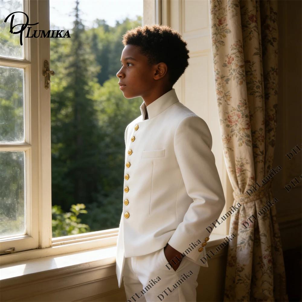 Costume de Cérémonie Élégant pour Garçon : Veste à Col Montant avec Boutons Dorés et Pantalon Assort