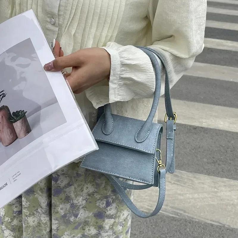 Nouvelle collection printemps-été : Salopette femme tendance avec lettres, style vintage, disponible